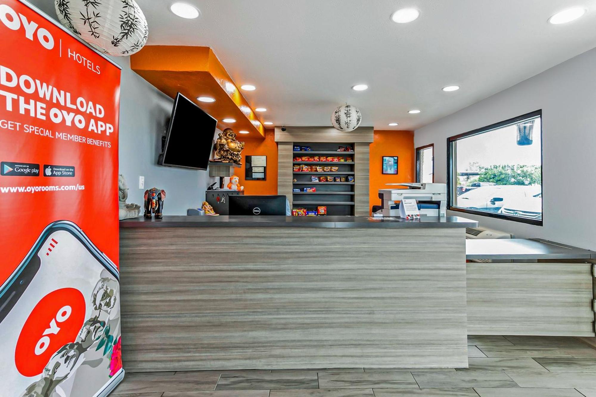 Oyo Hotel Lake Charles Hwy 10 Zewnętrze zdjęcie